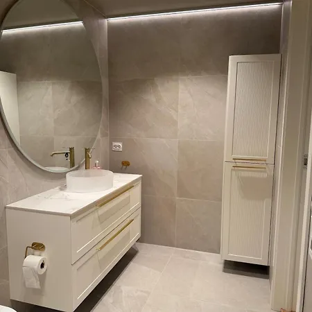 Apartament New *